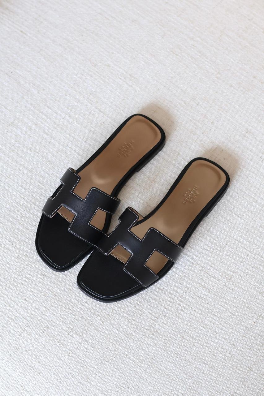 Hermes Oran Box Calfskin Sandals with Iconic H Cut-Out – Women's Flat Sandals in Dubai - Image 12
