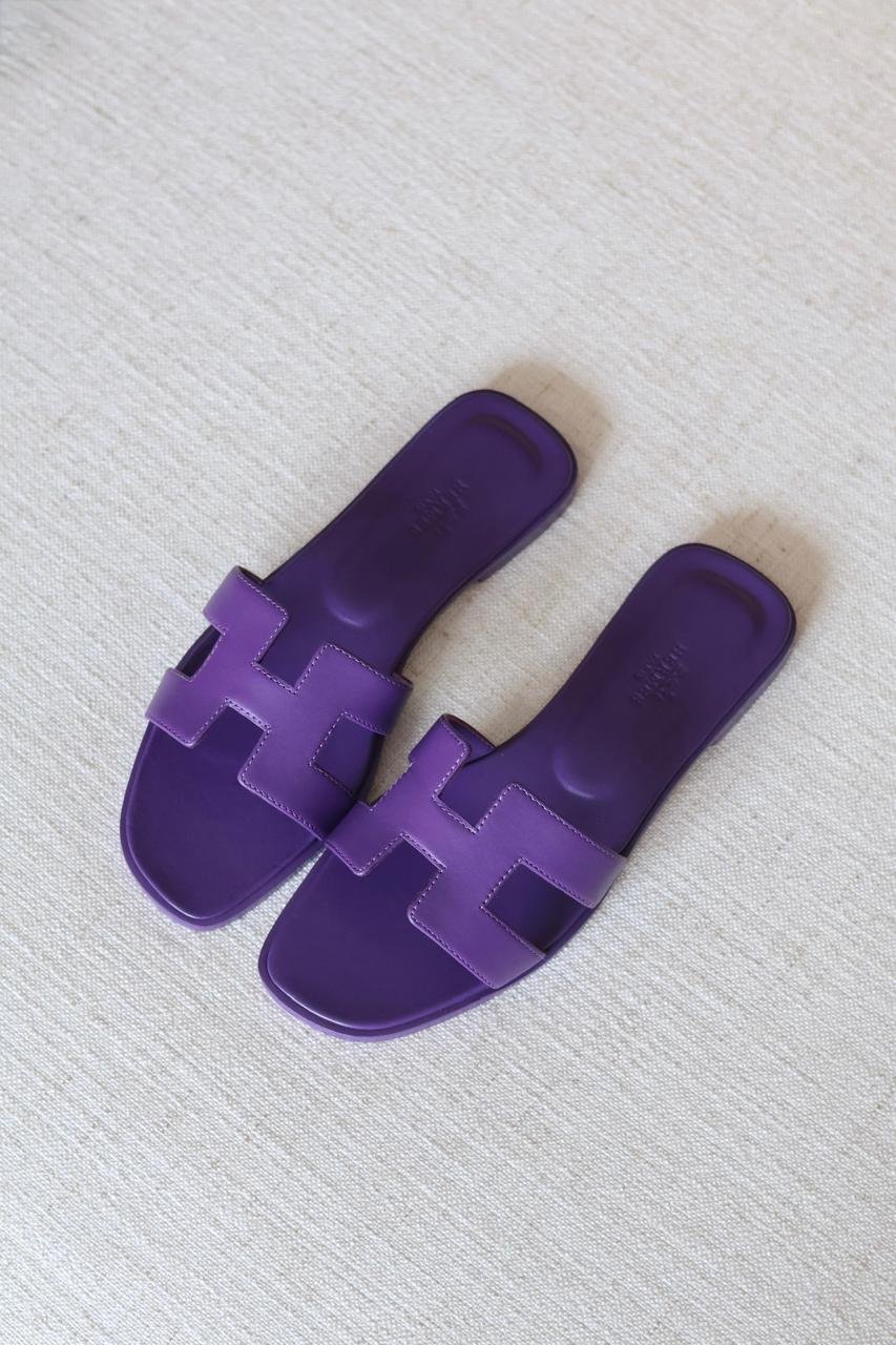 Hermes Oran Suede Goatskin Sandals – H Cut-Out Flat Sandals for women in Dubai - Image 8