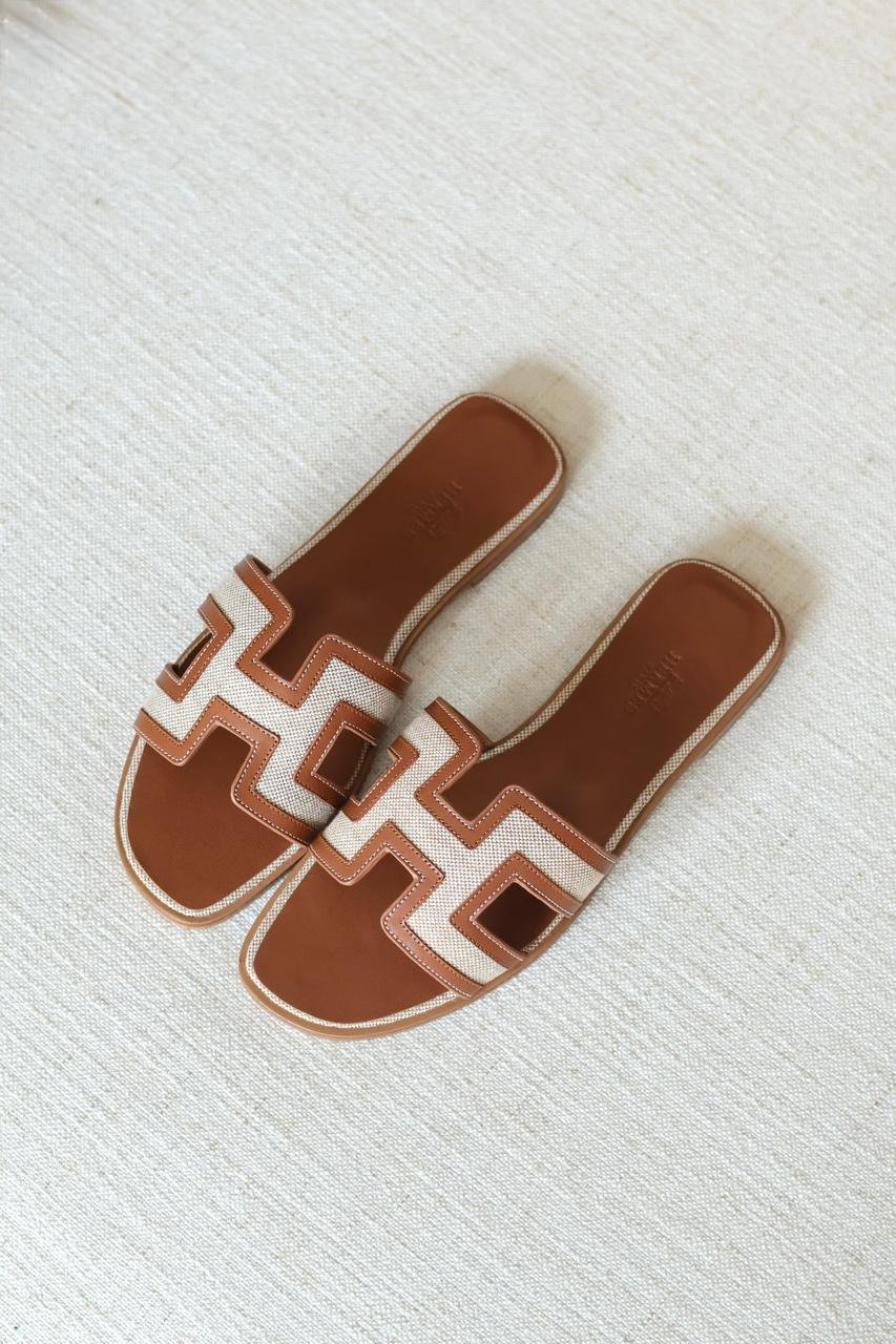 Hermes Oran Suede Lambskin Sandals – H Cut-Out Summer Flats for women in Dubai - Image 4