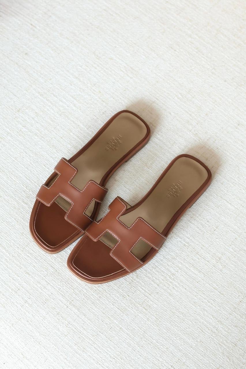Hermes Oran Suede Lambskin Sandals – H Cut-Out Summer Flats for women in Dubai - Image 8