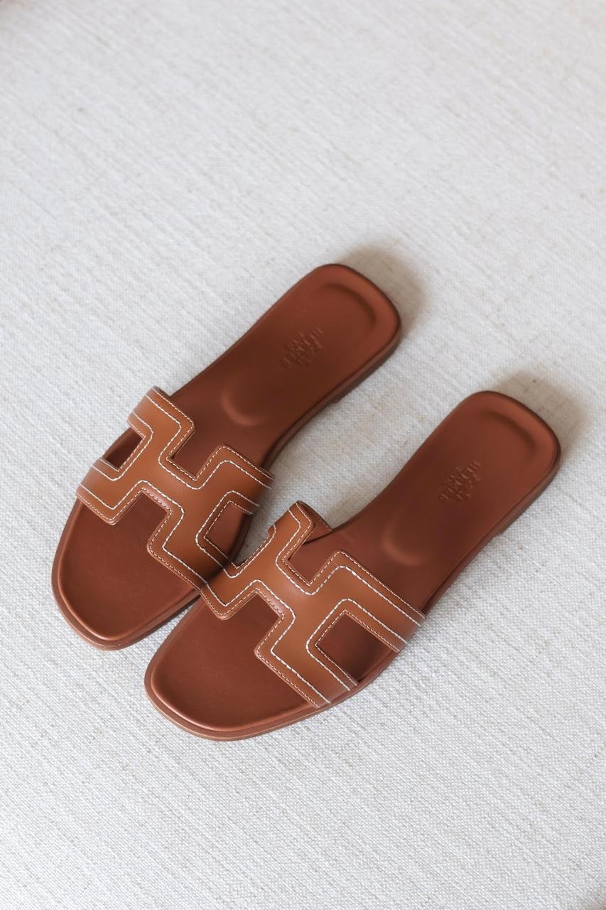 Hermes Oran Suede Lambskin Sandals – H Cut-Out Summer Flats for women in Dubai - Image 11