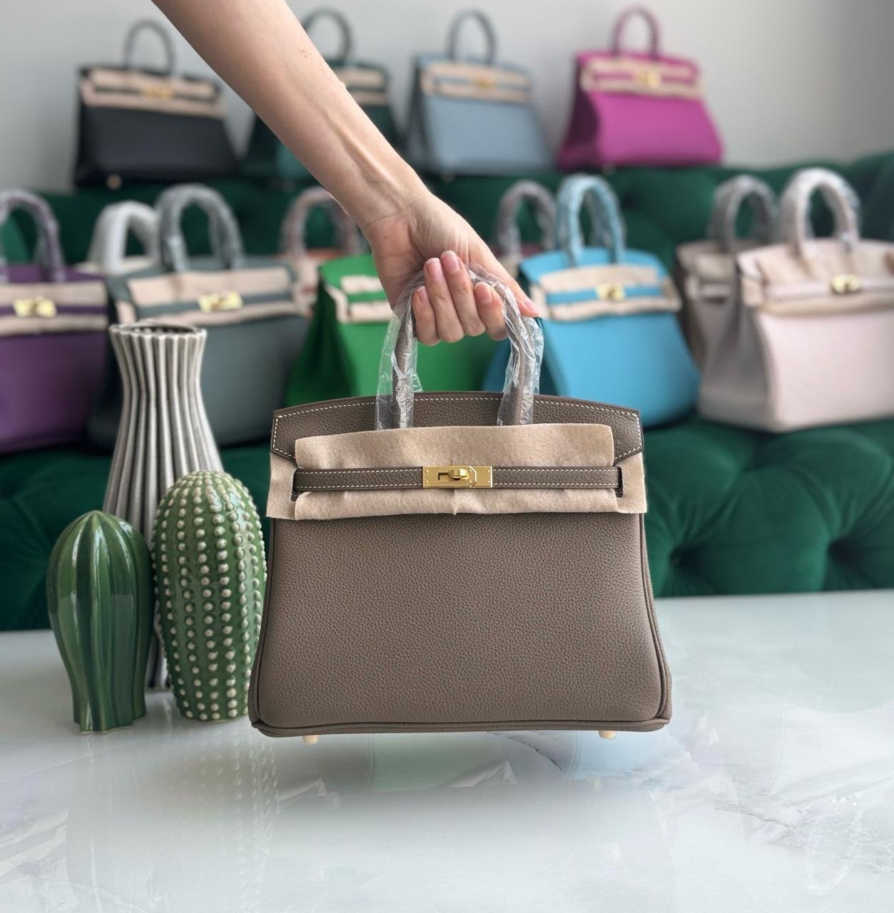 Hermes Birkin 25 Rouge H Togo Leather Bag for women in Dubai - Image 20