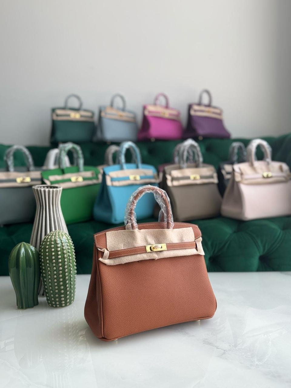 Hermes Birkin 25 Rouge H Togo Leather Bag for women in Dubai - Image 18