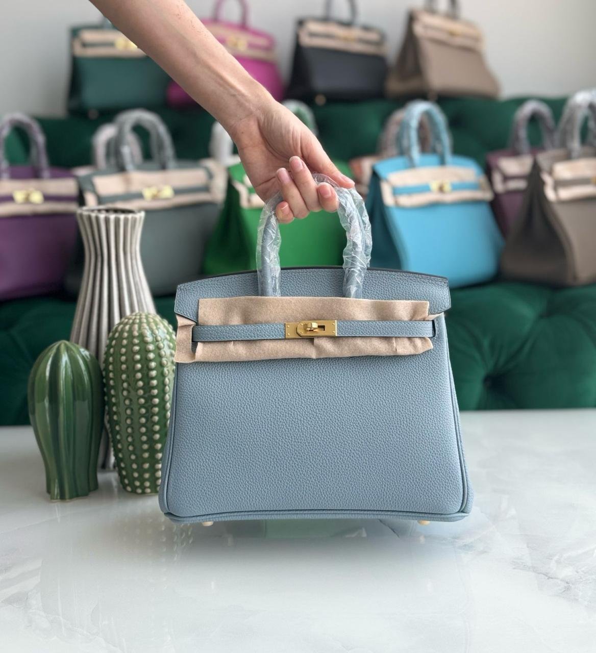 Hermes Birkin 25 Rouge H Togo Leather Bag for women in Dubai - Image 6