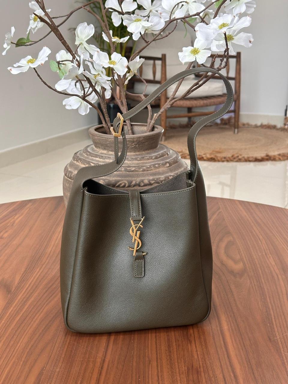 SAINT LAURENT Le 5 A 7 Small Grained Leather Shoulder Bag for women in Dubai - Image 7