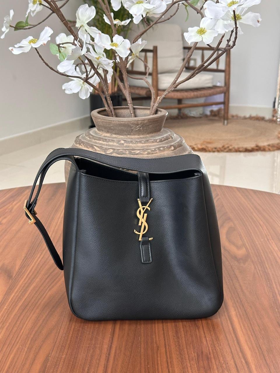 SAINT LAURENT Le 5 A 7 Small Grained Leather Shoulder Bag for women in Dubai - Image 6
