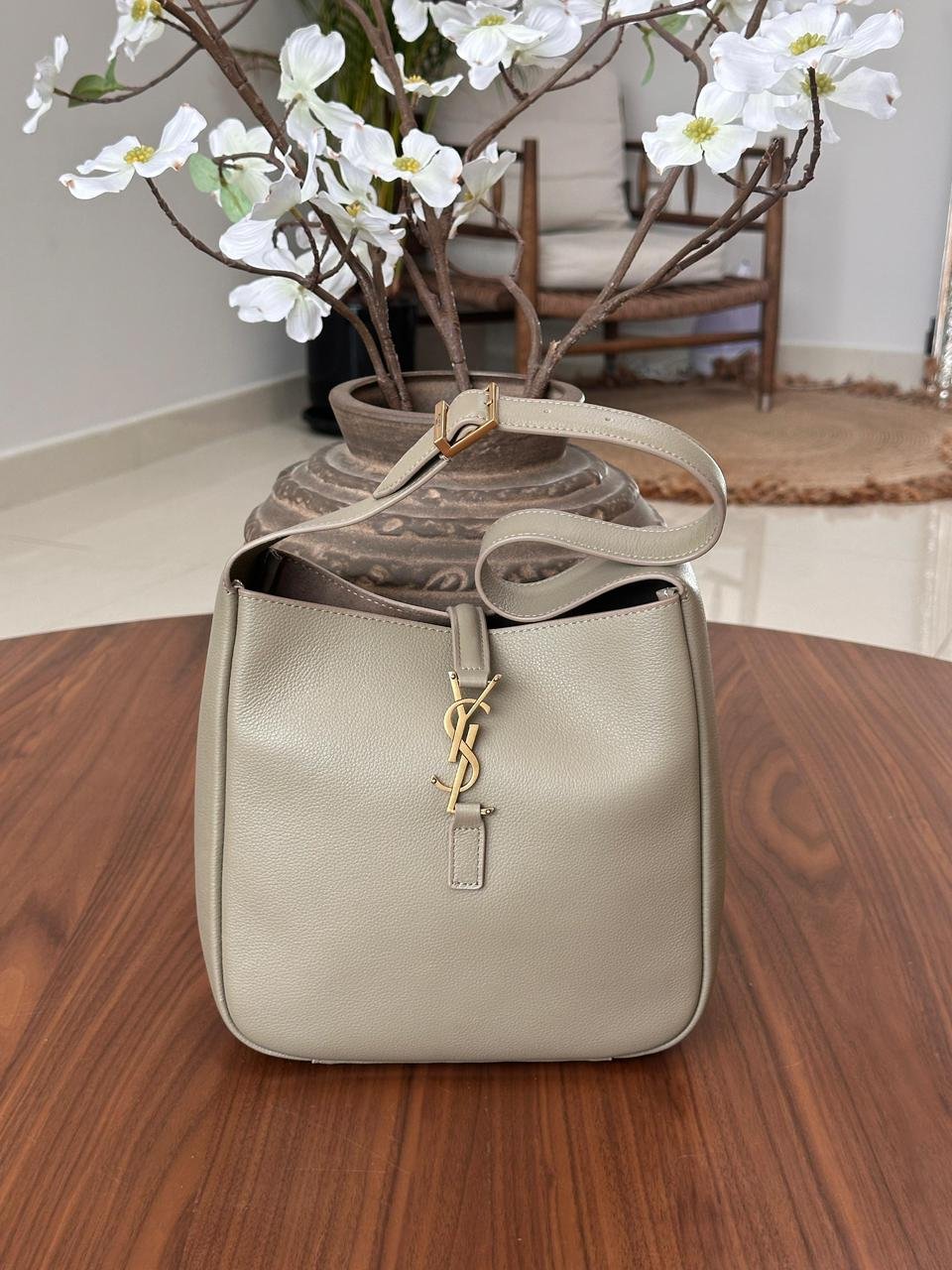 SAINT LAURENT Le 5 A 7 Small Grained Leather Shoulder Bag for women in Dubai - Image 4