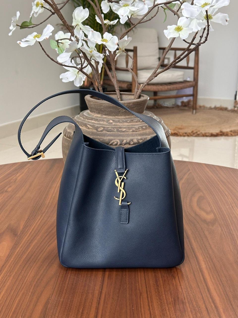 SAINT LAURENT Le 5 A 7 Small Grained Leather Shoulder Bag for women in Dubai - Image 3