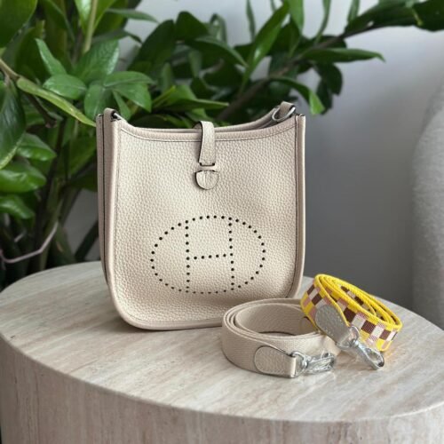Hermes Evelyne TPM Taurillon Clemence Crossbody bag in Dubai